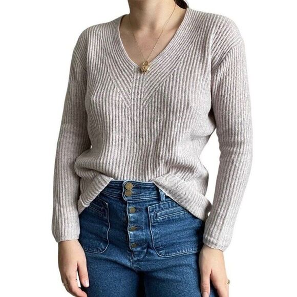 Madewell Womens Pale Purple Lilac Woodside 100% Wool Ribbed V Neck Sweater Sz XS - Picture 3 of 9
